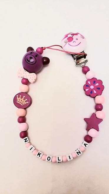 Pravim unikatne lančiće za cucle. Vi birate model i ime koje želite na lalafo.rs Pravim unikatne lančiće za cucle. Vi birate model i ime koje želite