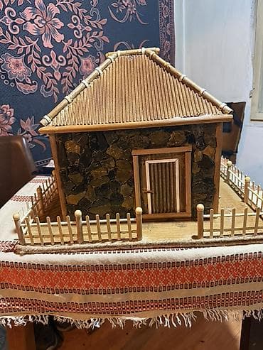 Ureznice: Ručno rađena maketa kamene kućice sa dvorištem - Detaljna maketa kuće na lalafo.rs — 10 Ureznice: Ručno rađena maketa kamene kućice sa dvorištem - Detaljna maketa kuće — 10