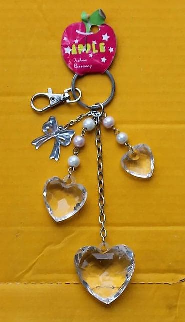 Jeans chain with keychain. Cena za komad Jeans chain with keychain na lalafo.rs — 5 Jeans chain with keychain. Cena za komad Jeans chain with keychain — 5