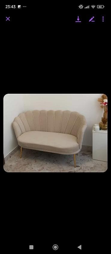 Garnitura SHELL
- Cena garniture je 430e na lalafo.rs — 9 Garnitura SHELL
- Cena garniture je 430e — 9