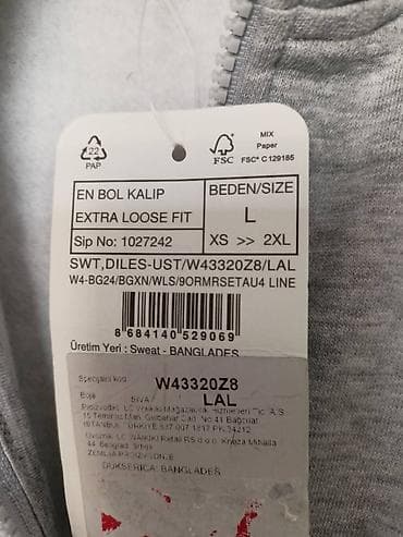 zenske broj: Kratki ženski cropped duks. Veličina L. Dužina 51 cm. Ramena 55 cm at lalafo.rs — 2 zenske broj: Kratki ženski cropped duks. Veličina L. Dužina 51 cm. Ramena 55 cm — 2