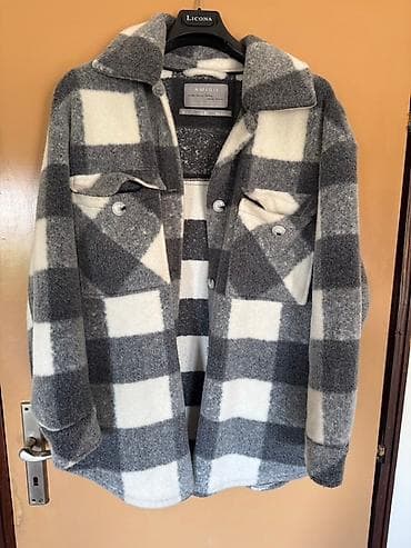 Nova Karirana jakna-kaput za L i xlza žene sa sivim i belim na lalafo.rs — 1 Nova Karirana jakna-kaput za L i xlza žene sa sivim i belim — 1