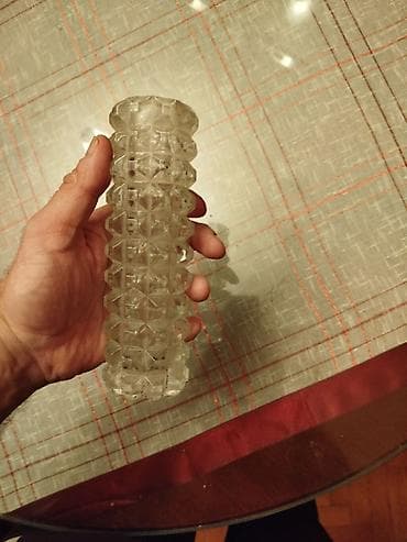Staklena vaza,ne znam sta je Spoljne dimenzije . Visina 17 cm i na lalafo.rs — 3 Staklena vaza,ne znam sta je Spoljne dimenzije . Visina 17 cm i — 3