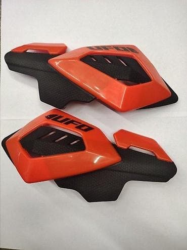 UFO plastični štitnici za ruke – par - Model: UFO (logo na na lalafo.rs UFO plastični štitnici za ruke – par - Model: UFO (logo na