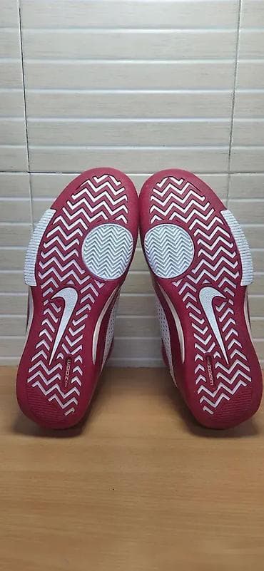 Nike Zoom BB US18 Versity Red (br.48) patike su u odličnom stanju kao na lalafo.rs — 5 Nike Zoom BB US18 Versity Red (br.48) patike su u odličnom stanju kao — 5