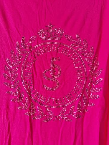 Tanka majica kratkih rukava, sa cirkonima Nikad nošena, samo mi je na lalafo.rs — 3 Tanka majica kratkih rukava, sa cirkonima Nikad nošena, samo mi je — 3