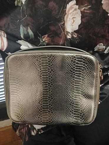Material: Leather at lalafo.rs Material: Leather