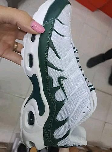 Tn
Brojevi od 36 do 41
Cena 3500din na lalafo.rs — 2 Tn
Brojevi od 36 do 41
Cena 3500din — 2