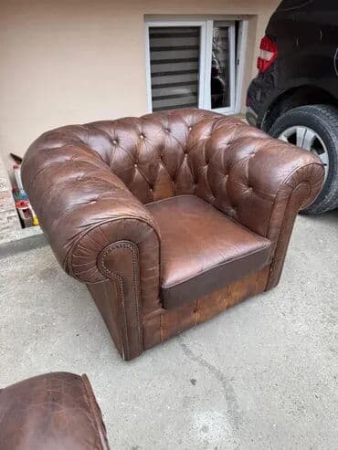Stilske fotelje: Chesterfield fotelja - PRAVA KOŽA 🛋️✨ Prava box koža, fotelja u na lalafo.rs — 1 Stilske fotelje: Chesterfield fotelja - PRAVA KOŽA 🛋️✨ Prava box koža, fotelja u — 1