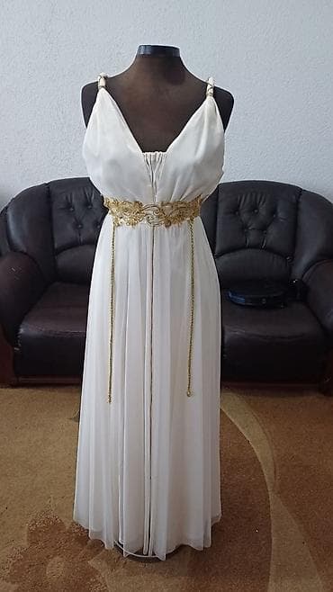 Svecana haljina-moze i kao vencanica,jednom nosena.Boja bela,mozda na lalafo.rs — 1 Svecana haljina-moze i kao vencanica,jednom nosena.Boja bela,mozda — 1
