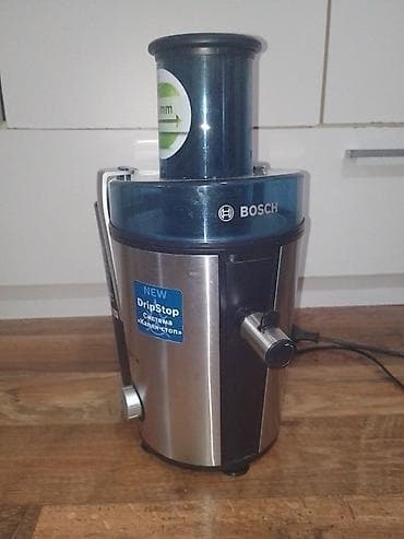 Sokovnik BOSCH je potpuno ispravan sa veoma sitnim tragovima at lalafo.rs — 2 Sokovnik BOSCH je potpuno ispravan sa veoma sitnim tragovima — 2