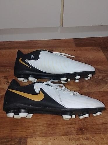 Nike kopačke za prirodnu travu br 36 - Model: Nike (klasična linija sa at lalafo.rs — 2 Nike kopačke za prirodnu travu br 36 - Model: Nike (klasična linija sa — 2