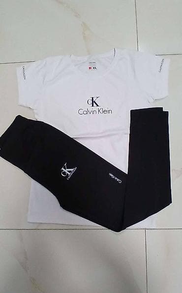 Calvin Klein CK ženski komplet majica i helanke NOVO Novo Veličine s na lalafo.rs Calvin Klein CK ženski komplet majica i helanke NOVO Novo Veličine s
