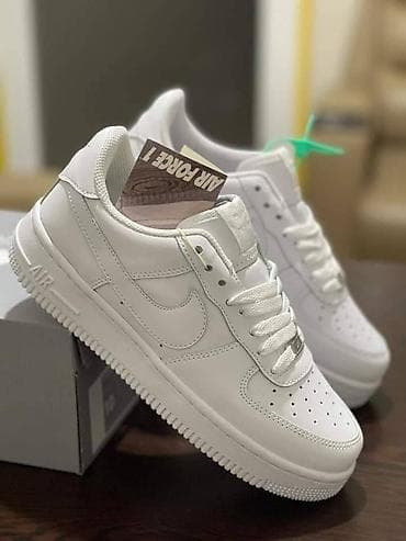 Nike
41 do 45
3800 na lalafo.rs — 2 Nike
41 do 45
3800 — 2