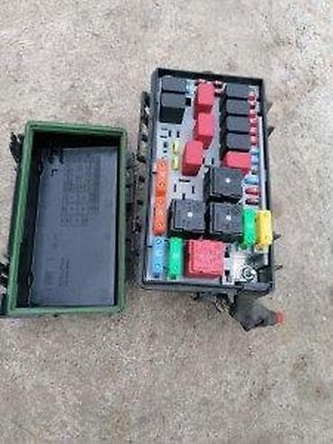 Car Electrical Components: Fiat grande punto 1.4 benzin kutija osiguraca. Fiat grande punto 1.4 at lalafo.rs — 1 Car Electrical Components: Fiat grande punto 1.4 benzin kutija osiguraca. Fiat grande punto 1.4 — 1
