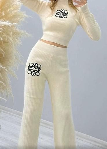 Ženski rebrasti pleteni komplet – džemper i pantalone - Dvodijelni na lalafo.rs — 1 Ženski rebrasti pleteni komplet – džemper i pantalone - Dvodijelni — 1