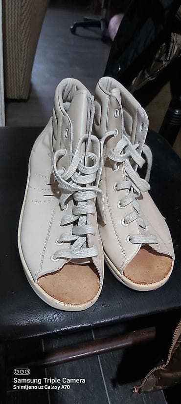 dve suknje po: Set medicinskih i kućnih aparata + pribor za ručni rad - Digitalni na lalafo.rs — 8 dve suknje po: Set medicinskih i kućnih aparata + pribor za ručni rad - Digitalni — 8