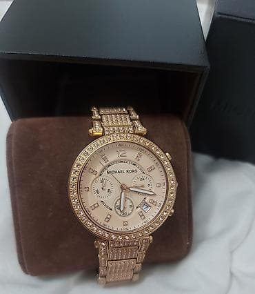 Michael Kors sat, rose gold sa cirkonima, original na lalafo.rs Michael Kors sat, rose gold sa cirkonima, original