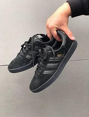 Adiiidas Gazelle Black Full
36, 37, 38 (pure black) na lalafo.rs — 1 Adiiidas Gazelle Black Full
36, 37, 38 (pure black) — 1