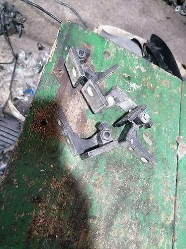 Sarke vrata za Fiat Grande Punto - Tip: šarke/konzolice vrata na lalafo.rs Sarke vrata za Fiat Grande Punto - Tip: šarke/konzolice vrata