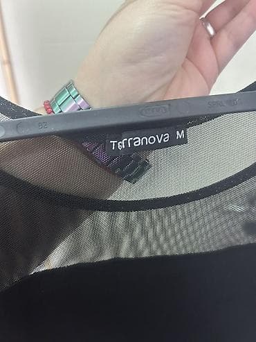 Terranova haljina, veličina M. - Boja: crna - Kroj: gornji deo i na lalafo.rs Terranova haljina, veličina M. - Boja: crna - Kroj: gornji deo i