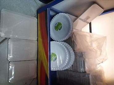 PVC i kartonski tanjirići jednokratna ambalaža Kontakt, saljemo brzom at lalafo.rs — 1 PVC i kartonski tanjirići jednokratna ambalaža Kontakt, saljemo brzom — 1