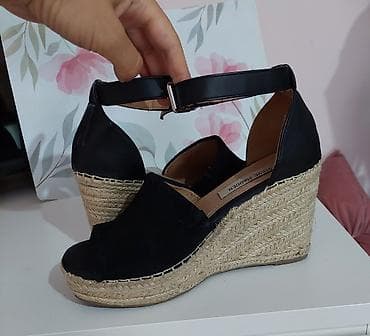 Steve Madden sandale na platformu Prorodna koza Visina platforme je na lalafo.rs — 3 Steve Madden sandale na platformu Prorodna koza Visina platforme je — 3