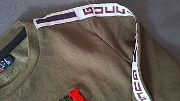 Dečji dukser/duks majica, maslinasto zelena. - Brend: Gucci (etiketa na lalafo.rs — 3 Dečji dukser/duks majica, maslinasto zelena. - Brend: Gucci (etiketa — 3