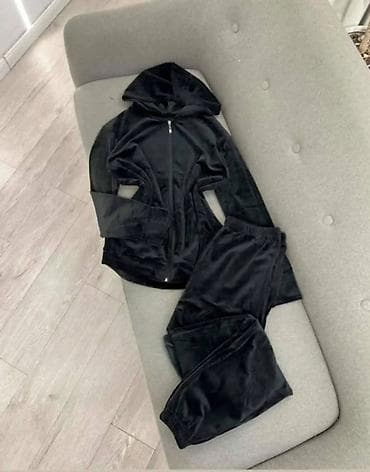 Ženski plišani komplet trenerke – gornji deo sa kapuljačom i donji deo na lalafo.rs — 3 Ženski plišani komplet trenerke – gornji deo sa kapuljačom i donji deo — 3