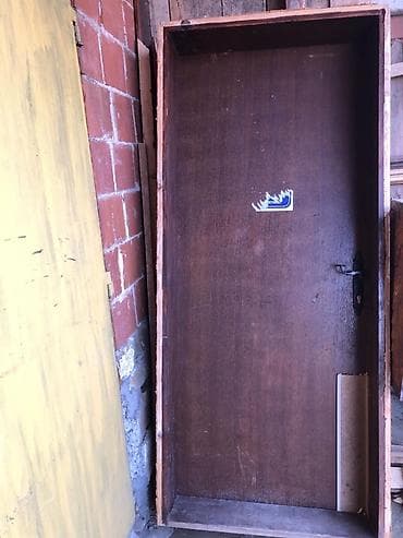 cepaci za drva: Unutrašnja drvena vrata sa štokom + mali protočni bojler Metalac na lalafo.rs — 2 cepaci za drva: Unutrašnja drvena vrata sa štokom + mali protočni bojler Metalac — 2