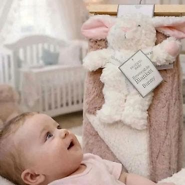 Mekano ćebe sa igračkom – savršen poklon za najmlađe! ✨ Plišana na lalafo.rs Mekano ćebe sa igračkom – savršen poklon za najmlađe! ✨ Plišana