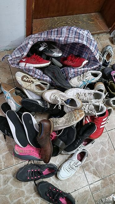 Veliki miks party sportskih i casual patika/obuće – razne marke na lalafo.rs — 1 Veliki miks party sportskih i casual patika/obuće – razne marke — 1