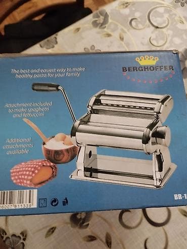 Home Decor: Mašina za pravljenje testenine marke Berghoffer, model BR-193, idealna at lalafo.rs — 1 Home Decor: Mašina za pravljenje testenine marke Berghoffer, model BR-193, idealna — 1