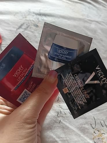 Beauty mini set – šminka i uzorci Sadržaj: - Gucci Flora Gorgeous na lalafo.rs — 7 Beauty mini set – šminka i uzorci Sadržaj: - Gucci Flora Gorgeous — 7