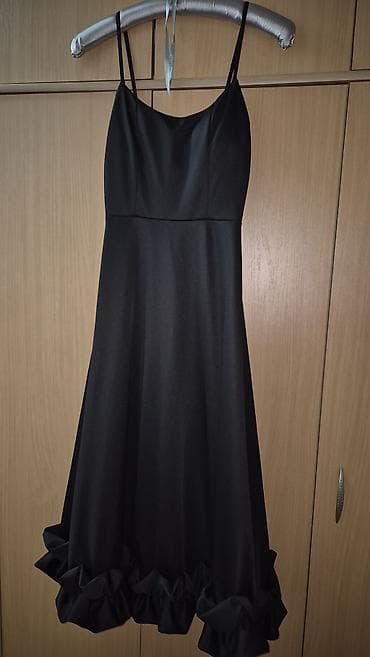 Crna elegantna haljina na bretele Jednom nošena - Model: A-kroja na lalafo.rs — 1 Crna elegantna haljina na bretele Jednom nošena - Model: A-kroja — 1