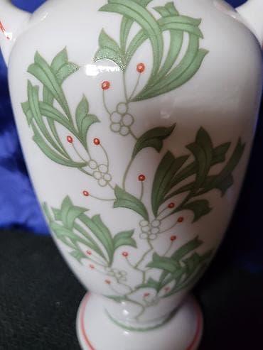 Vaza nova Hollohaza Madjarska 70te. Sve na vazi odsjaj od svetla na lalafo.rs — 3 Vaza nova Hollohaza Madjarska 70te. Sve na vazi odsjaj od svetla — 3