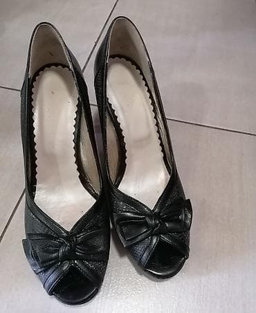 Elegantne crne salonke sa otvorenom prstima i ukrasnom mašnom at lalafo.rs — 2 Elegantne crne salonke sa otvorenom prstima i ukrasnom mašnom — 2