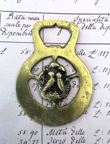 Crystals and minerals: Vintage Peerage England mesingani otvarač za flaše sa pticama Vintage at lalafo.rs — 1 Crystals and minerals: Vintage Peerage England mesingani otvarač za flaše sa pticama Vintage — 1