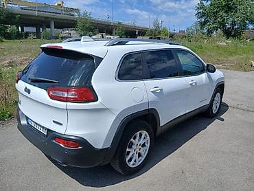 Transport: Jeep Cherokee 4x4, bijela boja, registrovan u Srbiji (tablice BG) at lalafo.rs — 7 Transport: Jeep Cherokee 4x4, bijela boja, registrovan u Srbiji (tablice BG) — 7