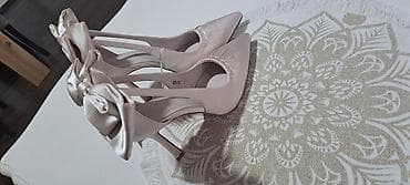 Elegantne salonke sa mašnom – satenske, boja šampanj/boje pudera. - na lalafo.rs — 2 Elegantne salonke sa mašnom – satenske, boja šampanj/boje pudera. - — 2