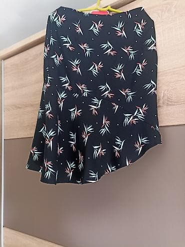 sako laneni: Suknja brenda Target Collection, veličine 8, sa crnom pozadinom i at lalafo.rs — 1 sako laneni: Suknja brenda Target Collection, veličine 8, sa crnom pozadinom i — 1