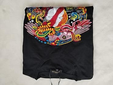 Original versace majica crna sa čvrstim vezom loga brenda u velicini s na lalafo.rs — 6 Original versace majica crna sa čvrstim vezom loga brenda u velicini s — 6