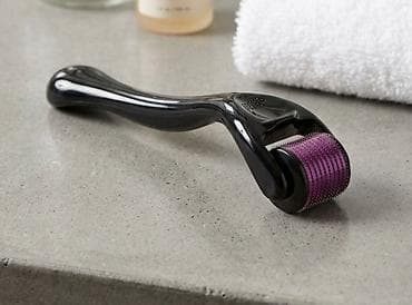 Derma roller za lice i telo - Ručni valjak sa mikroiglicama namenjen na lalafo.rs Derma roller za lice i telo - Ručni valjak sa mikroiglicama namenjen