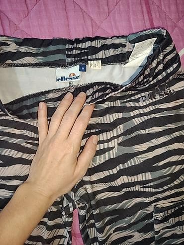 Ženske sportske helanke – 4 para Svaki komad je po 800 dinara 1) na lalafo.rs — 2 Ženske sportske helanke – 4 para Svaki komad je po 800 dinara 1) — 2