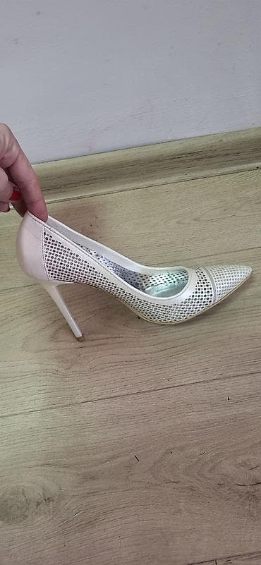 Kozne prelepe salonke vel 38 na lalafo.rs — 4 Kozne prelepe salonke vel 38 — 4