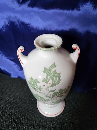 Vaza nova Hollohaza Madjarska 70te. Sve na vazi odsjaj od svetla na lalafo.rs — 4 Vaza nova Hollohaza Madjarska 70te. Sve na vazi odsjaj od svetla — 4