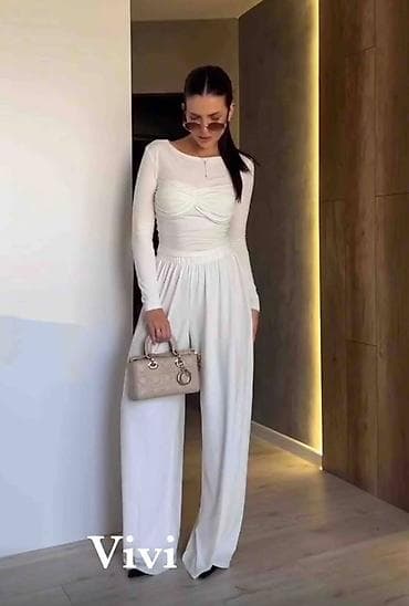 Komplet: 2.700dinara
Oysho materijal na lalafo.rs Komplet: 2.700dinara
Oysho materijal