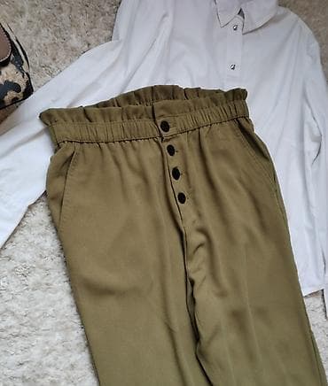 zenske original guess: Pantalone u pastelnoj zelenoj boji visokog struka sa dugmicima na lalafo.rs — 5 zenske original guess: Pantalone u pastelnoj zelenoj boji visokog struka sa dugmicima — 5
