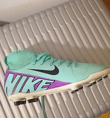 Nike kopacke u odlicnom stanju, bez bilo kakvih ostecenja, br 34 na lalafo.rs — 3 Nike kopacke u odlicnom stanju, bez bilo kakvih ostecenja, br 34 — 3
