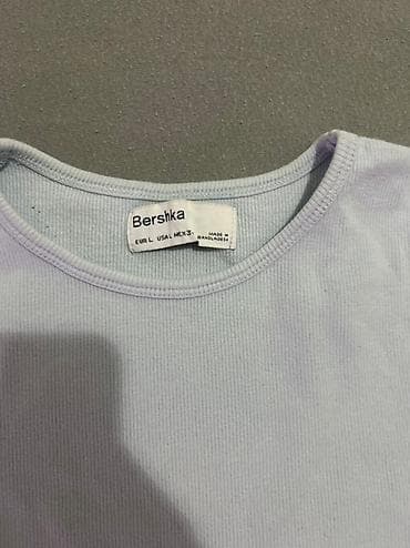 dve suknje po: Bershka ženska majica kratkih rukava - Model: kratka (crop) majica na lalafo.rs — 2 dve suknje po: Bershka ženska majica kratkih rukava - Model: kratka (crop) majica — 2